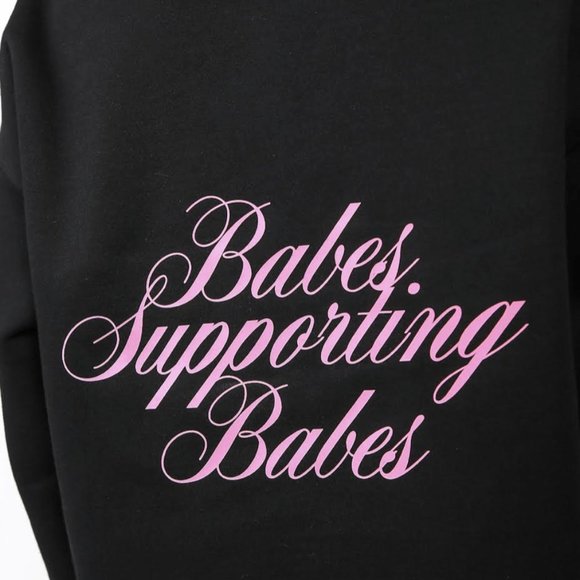 THE "BABES SUPPORTING BABES" BIG SISTER HOODIE | BLACK - Picture 2 of 6